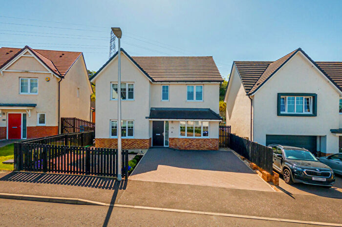 4 Bedroom Detached House To Rent In Lyon Crescent, Barrhead, Glasgow, East Renfrewshire, G78