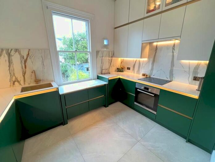 2 Bedroom Flat To Rent In The Grove, Finchley, N3