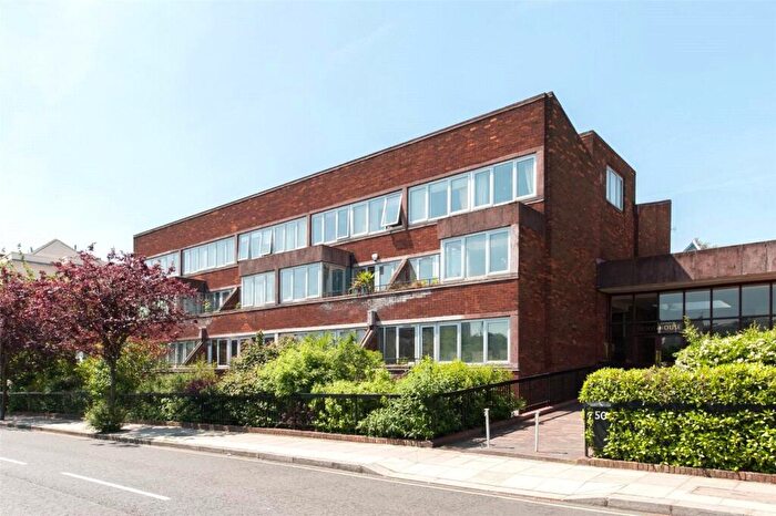 2 Bedroom Flat For Sale In Park Village East, London, NW1