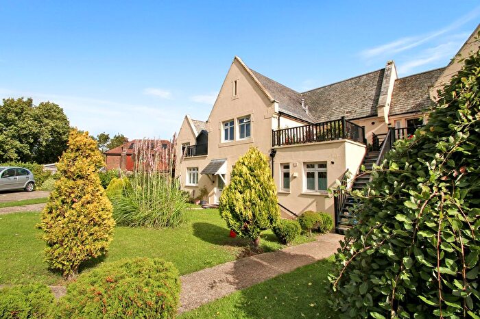 1 Bedroom Flat For Sale In Hilltop Drive, Highfields Hilltop Drive, TN31