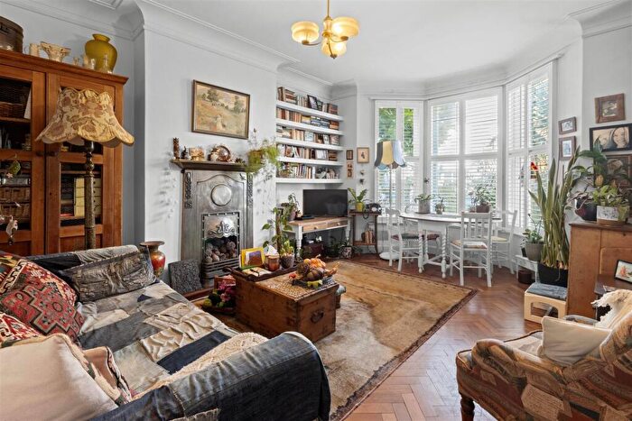 2 Bedroom Flat For Sale In Lushington Road, Eastbourne, BN21