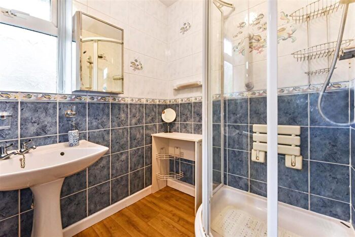 2 Bedroom Detached Bungalow For Sale In Cedar Drive, Chichester, PO19