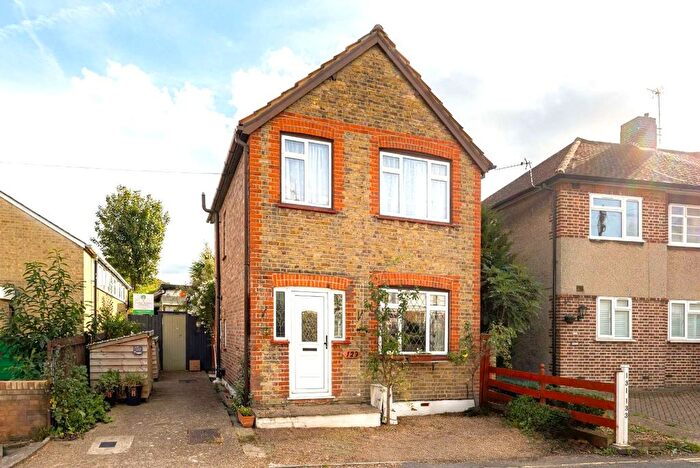 3 Bedroom Detached House For Sale In Colne Road, Off Twickenham Green, TW2