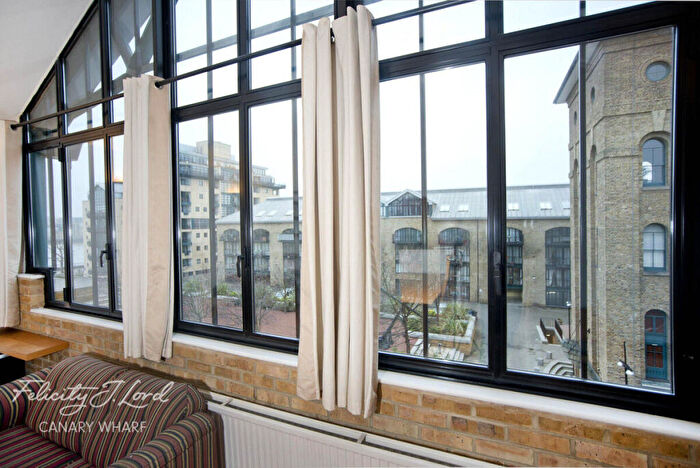 2 Bedroom Apartment To Rent In Beacon House, London, E14