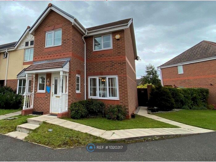 3 Bedroom Semi-Detached House To Rent In Regency Square, Warrington, WA5