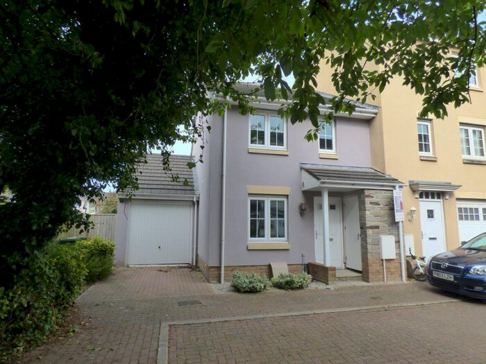 3 Bedroom Property To Rent In Junction Gardens, Plymouth, Devon, PL4