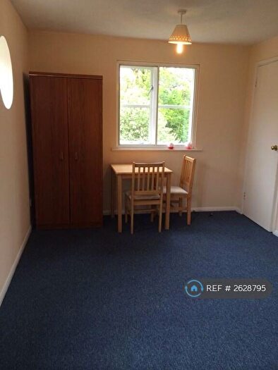 1 Bedroom Flat To Rent In Vicars Bridge Close, Wembley, HA0
