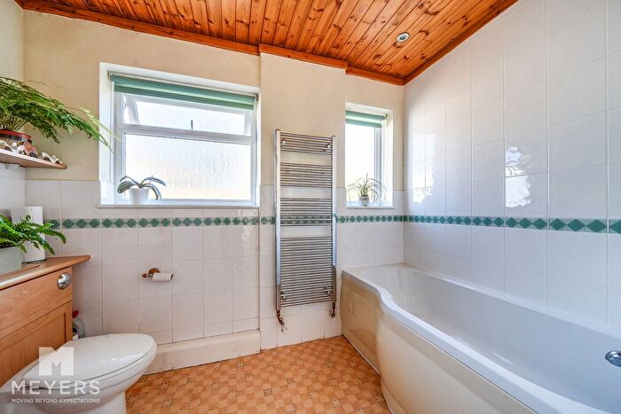 6 Bedroom Detached House For Sale In Kyrchil Lane, Wimborne, BH21