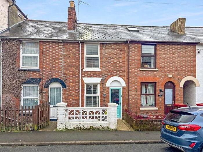 4 Bedroom Terraced House To Rent In Albert Street, Cowes, PO31