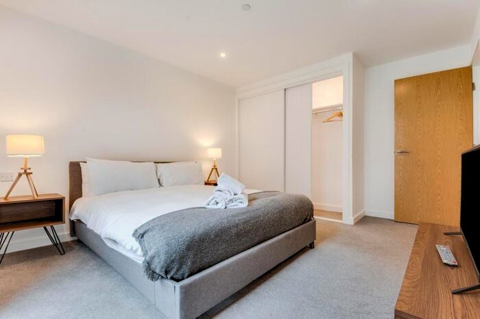 1 Bedroom Flat To Rent In Communication Row, Warwickshire, B15