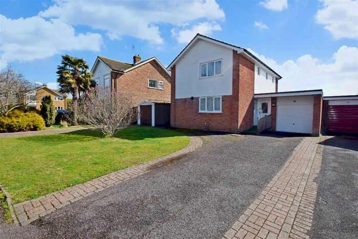 3 Bedroom Detached House To Rent In Nyetimber Lane, Bognor Regis, West Sussex, PO21