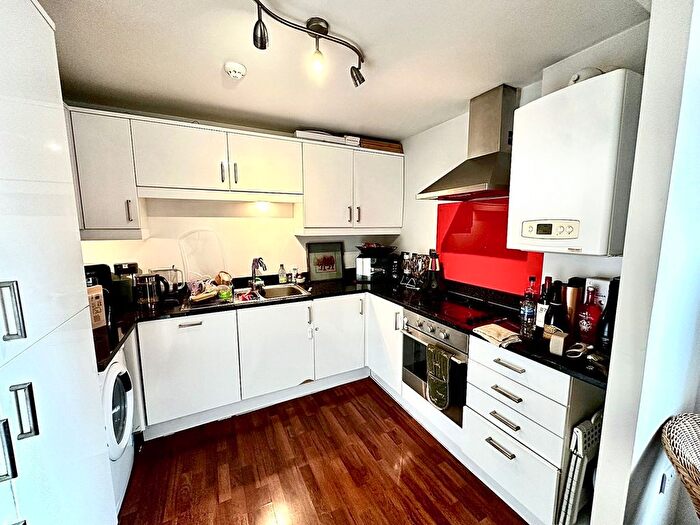 1 Bedroom Flat To Rent In Elm Grove, London, SW19