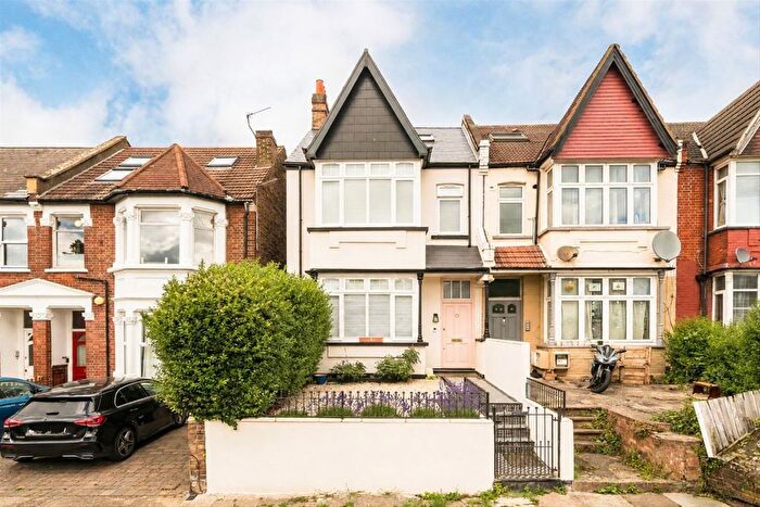 4 Bedroom Semi-Detached House For Sale In Fairmile Avenue, Streatham, SW16