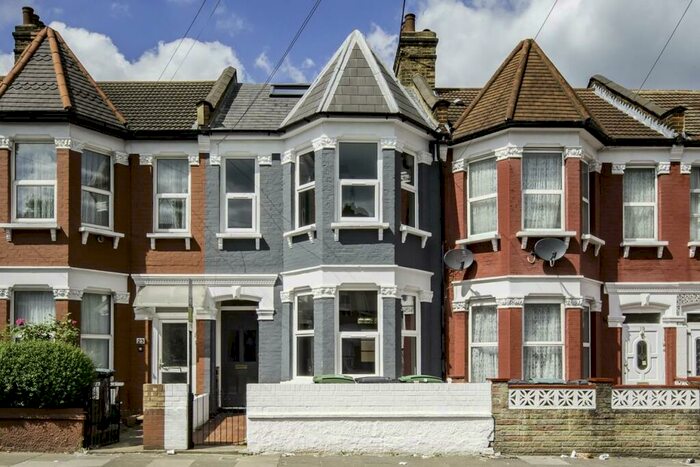 5 Bedroom Terraced House To Rent In Woodside Gardens, London, N17