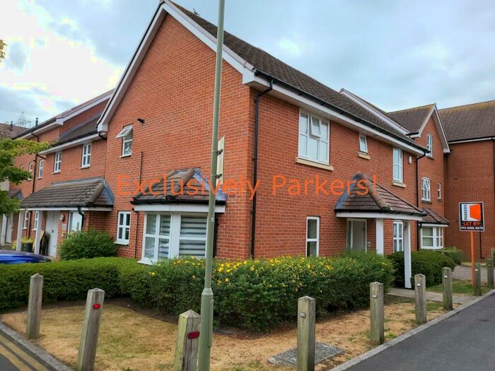 2 Bedroom Flat To Rent In The Mallards, Totton, SO40