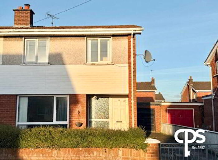 3 Bedroom Semi-Detached House For Sale In Sandown Drive, Derry, BT47