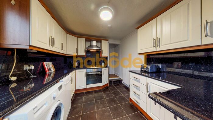 3 Bedroom Terraced House To Rent In Melrose Street, Hull, HU3