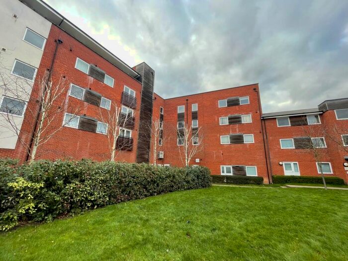 2 Bedroom Flat To Rent In Pownall Road, Ipswich, IP3