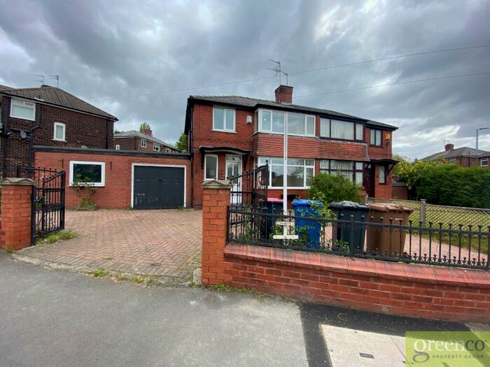 3 Bedroom Semi-Detached House To Rent In Langworthy Road, Pendleton, Salford, M6