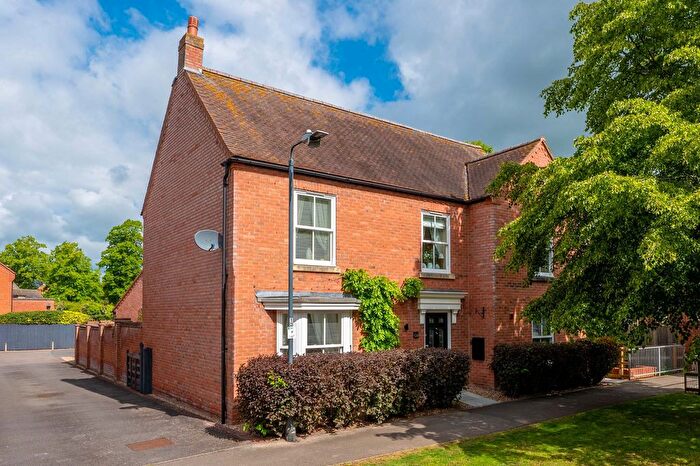 4 Bedroom Detached House For Sale In St. Peters Way, Stratford-Upon-Avon, CV37