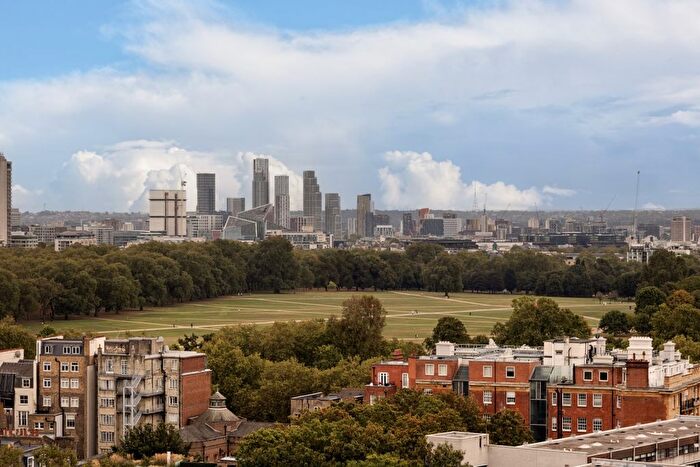 2 Bedroom Flat To Rent In Porchester Place, London, W2