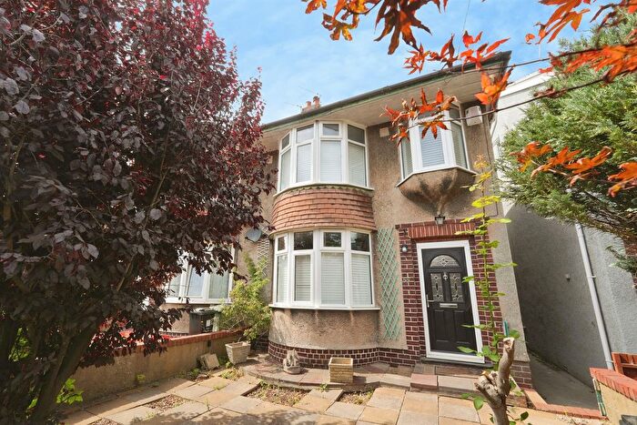 3 Bedroom Semi Detached House For Sale In Conygre Road, Filton, Bristol, BS34