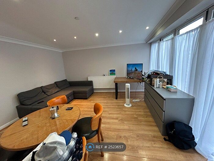 2 Bedroom Terraced House To Rent In Natalie Mews, London, N22