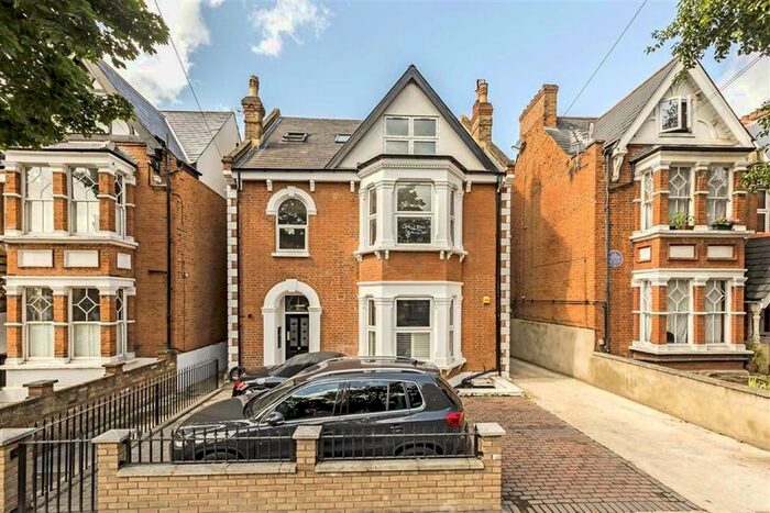 2 Bedroom Flat To Rent In Waldegrave Road, Teddington, TW11