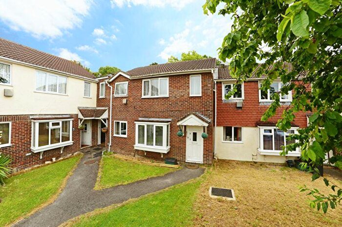 2 Bedroom Flat For Sale In Victoria Close, Bovington, ., BH20