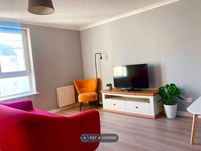 2 Bedroom Flat To Rent In Bethlehem Way, Edinburgh, EH7