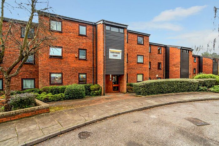 2 Bedroom Flat To Rent In Bunns Lane, Mill Hill, NW7