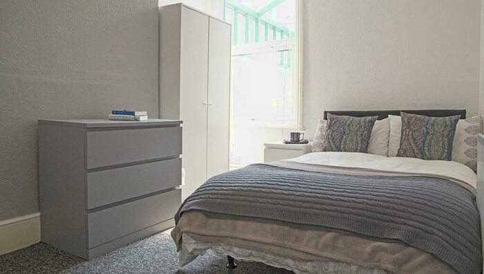 6 Bedroom House To Rent In Pains Road, Southsea, PO5