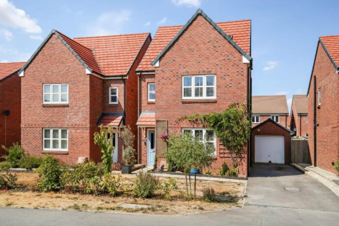 4 Bedroom Detached House For Sale In Ivie Place, Salisbury, Wiltshire, SP2