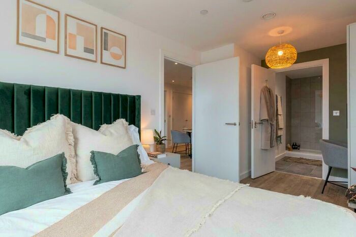 2 Bedroom Flat To Rent In Hairpin House, Bradford Street, Birmingham, B12