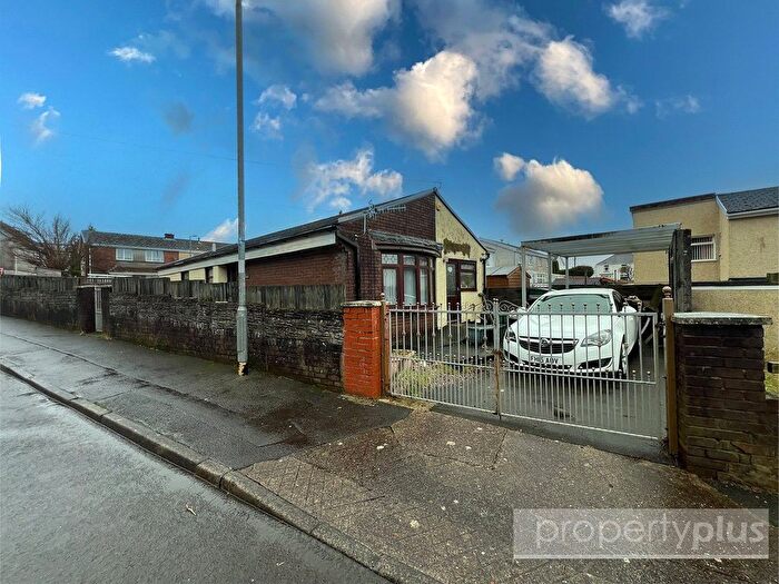 3 Bedroom Bungalow For Sale In March Hywel, Cilfrew, Neath, SA10