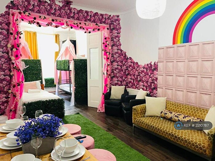 1 Bedroom Flat To Rent In Oriental Place, Brighton, BN1