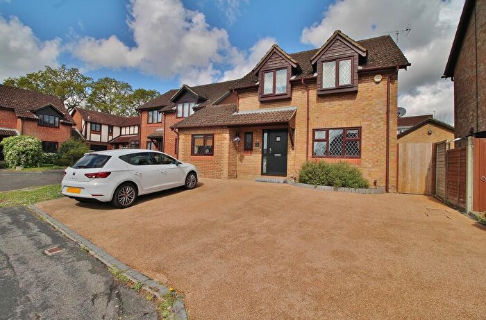 4 Bedroom Detached House For Sale In Hitherwood Close, Waterlooville, PO7