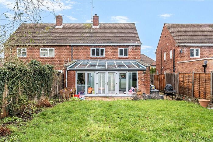 3 Bedroom Semi-Detached House For Sale In Rectory Road, Hook, Hampshire, RG27