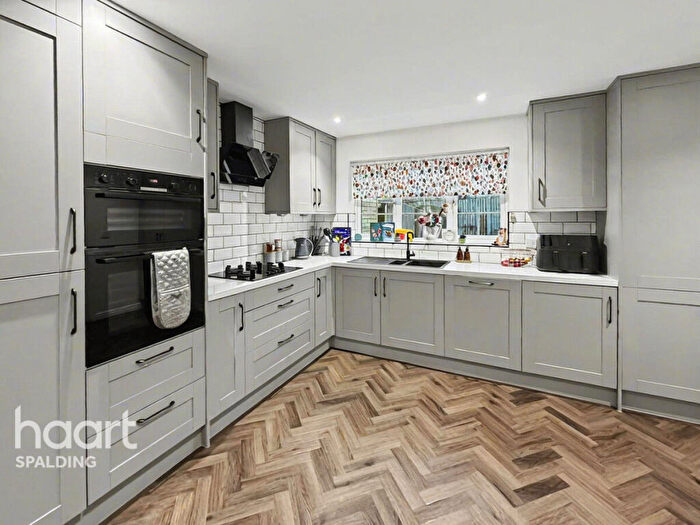 4 Bedroom End Of Terrace House For Sale In Sir Peter Scott Road, Sutton Bridge, PE12