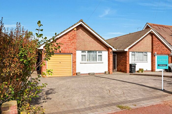 2 Bedroom Bungalow For Sale In Wakering Road, Shoeburyness/Great Wakering Borders, Essex, SS3