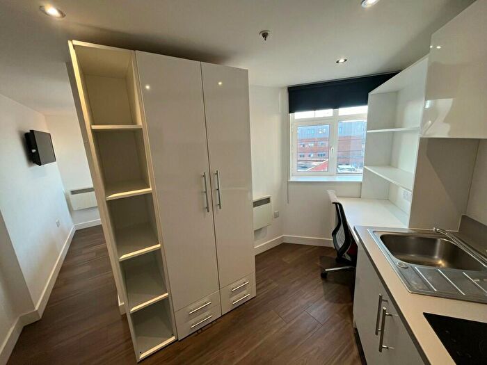 Studio To Rent In Angel Street, Sheffield, S1