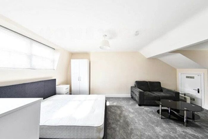 Studio To Rent In Portnall Road, London, W9