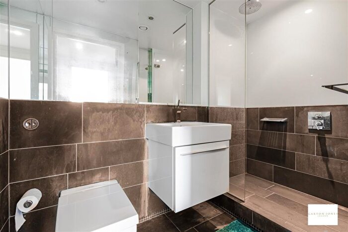 2 Bedroom Flat To Rent In Bramah House, Grosvenor Waterside, Gatliff Road, London, SW1W