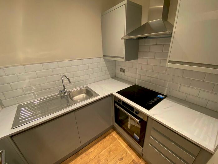 1 Bedroom Flat To Rent In High Road, N17