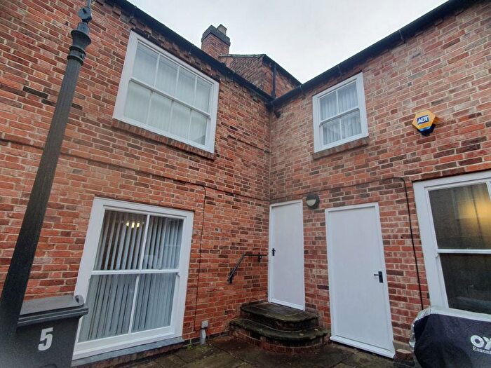 3 Bedroom Flat To Rent In Apartment, - Borough Street, Derby, DE74