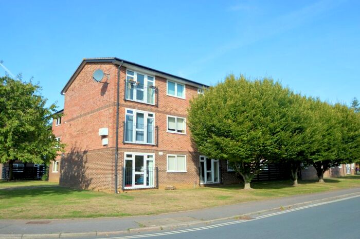 2 Bedroom Flat To Rent In Borough Avenue, Wallingford, Oxfordshire, OX10
