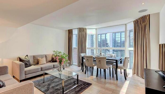 2 Bedroom Flat To Rent In Imperial House, - Young Street, London, W8