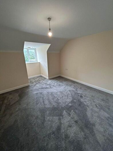 2 Bedroom Apartment To Rent In Kingsburn Court, Manchester, M19