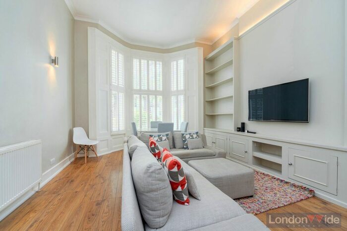 2 Bedroom Flat To Rent In Sutherland Avenue, W9
