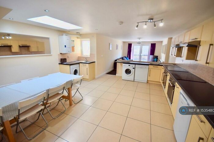9 Bedroom Terraced House To Rent In Coburn Street, Cardiff, CF24